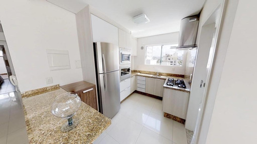 Imagem 3 de 18 de Apartamento Diferenciado Com Piscina E Churrasqueira A Carvã - 206040