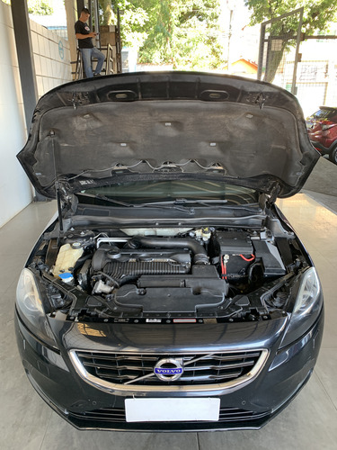 Volvo V40 Volvo V40 T4 Dynamic 2.0