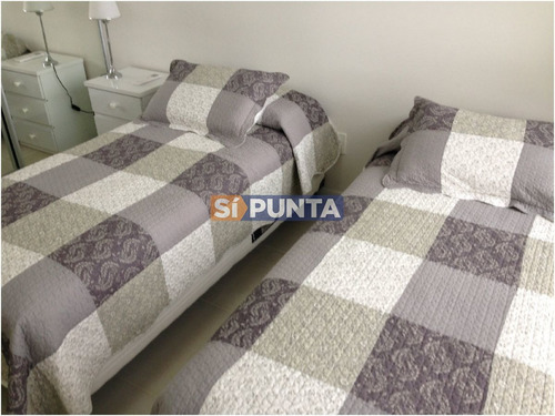 Imagen 29 de 30 de Apartamento En Brava, 2 Dormitorios Alquiler