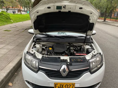 Renault Logan 1.6 Expression / Life +