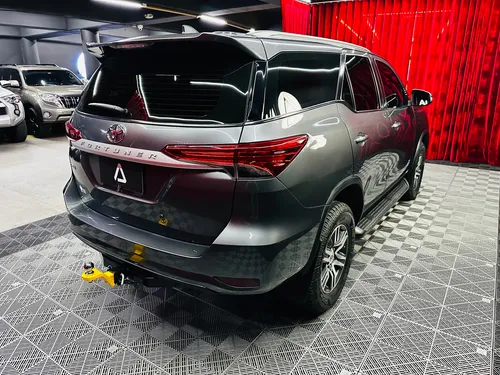 Toyota Fortuner 2.4 Street At 7As