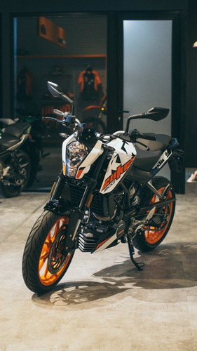 Imagen 17 de 25 de Ktm Duke200 Financiación En 18 Cuotas Entrega Inmediata