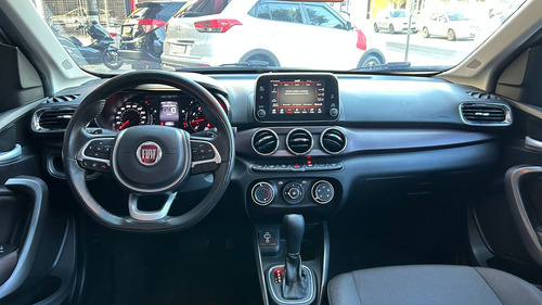 Fiat Cronos 1.8 Precision 16v Flex Aut. 4p