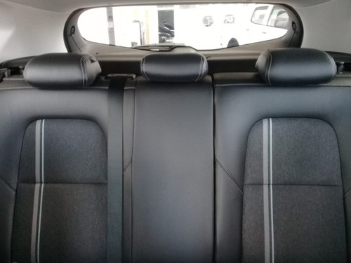 Imagen 15 de 21 de Chevrolet Tracker Ltz