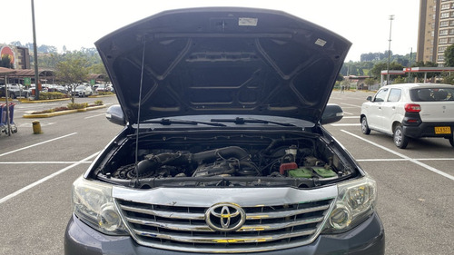 Imagen 24 de 25 de Toyota Fortuner