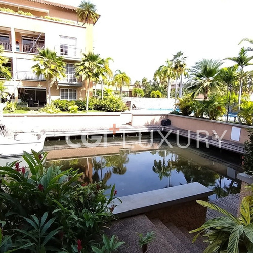 Cgi+ Luxury Lecheria Vende Amplio Apartamento Planta Baja, En Siete Mares