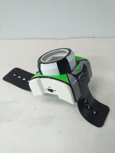 Reloj Omnitrix Ben 10 Pantalla Digital Con Sonidos (Usado)