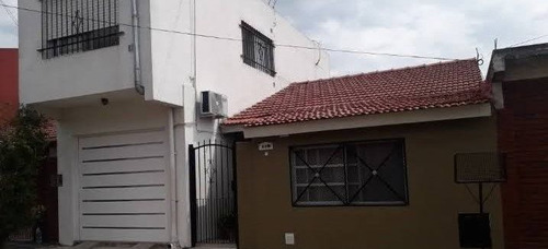 Venta Casa 4 Dormitorios Villa Celina Con Cochera