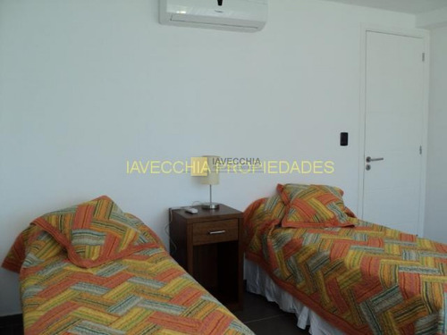 Imagen 17 de 30 de Venta De Casa De 3 Dormitorios En Punta Ballena Con Vista Al Mar