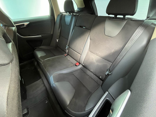 Volvo XC60 2.0 T5 COMFORT FWD TURBO GASOLINA 4P AUTOMÁTICO