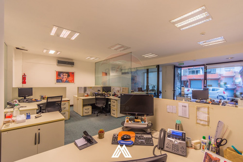 Local Moderno En Berro Y Av. Brasil 90m2 + 300m2