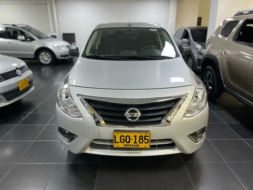 Nissan Vers Vdrive Mt 4x2 1600