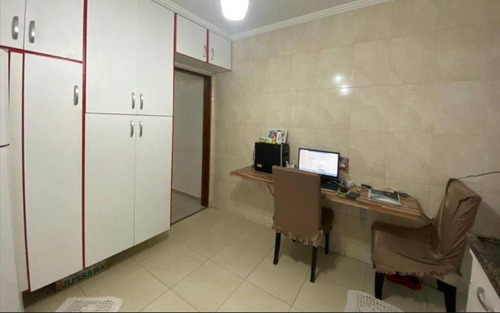 Imagem 4 de 23 de Vendo Sobrado Dois Dormitorios Suite Jd. Piracuama (vi638)