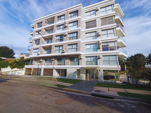 2 - Coast Harbour - Rambla Costanera 3° 304