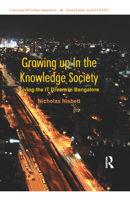 Libro Growing Up In The Knowledge Society: Living The It ...