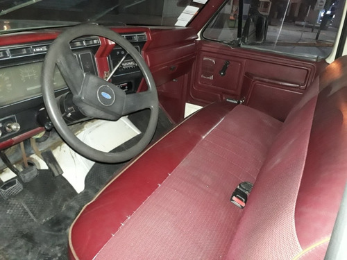Ford F-150 De Lujo