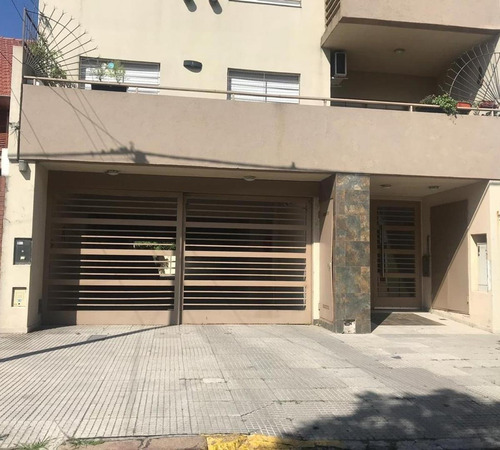 Imagen 2 de 2 de Cochera Techada En Saavedra