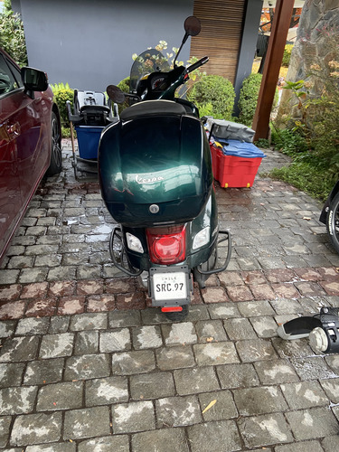Vespa 300 Gts Súper; Único Dueño. Abs Control De Tracción