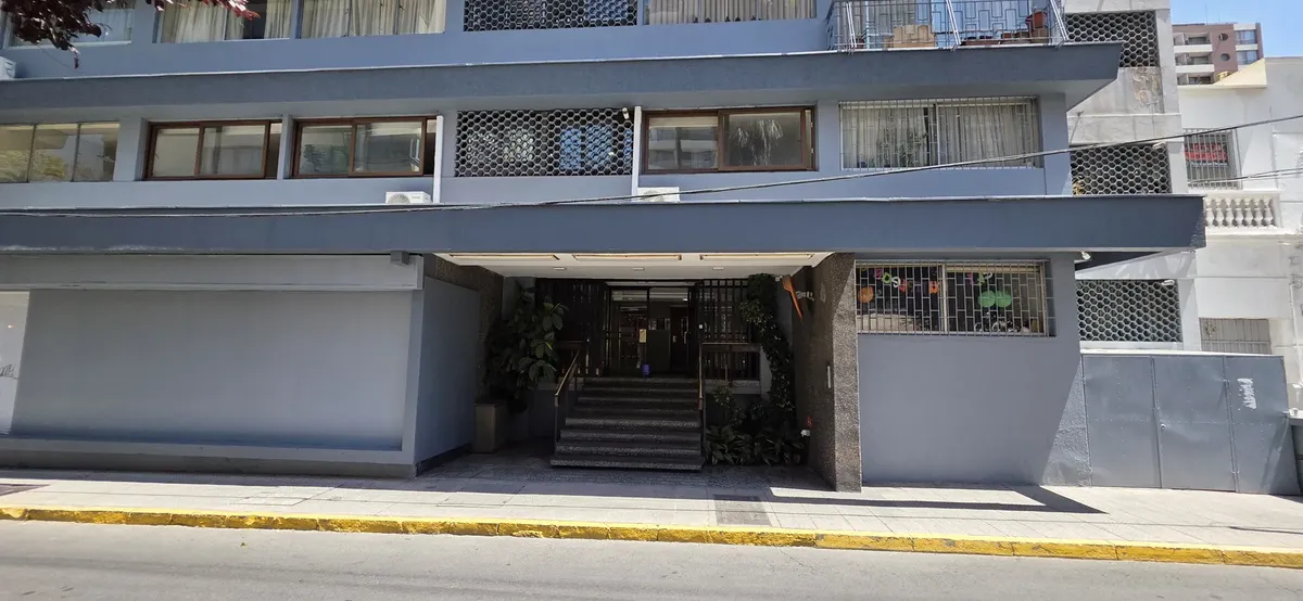 Imagen 2 de 22 de Oportunidad Activo Banco Santander En Plena Av. Providencia