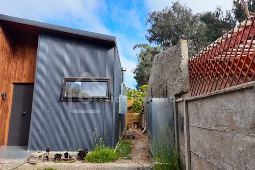 Venta Casa En El Canelo, Algarrobo 3d/2b Excelente Ubicación