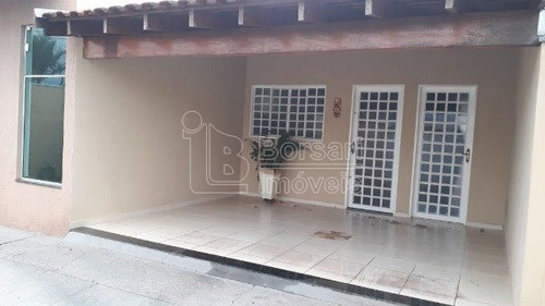 Imagem 2 de 6 de Venda De Casas / Padrão Na Cidade De Araraquara 8353