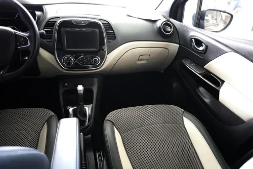 Renault Captur 2.0 Intens Automática