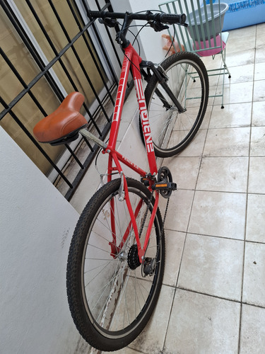 Rodado 29, Color Rojo, Prácticamente Nueva