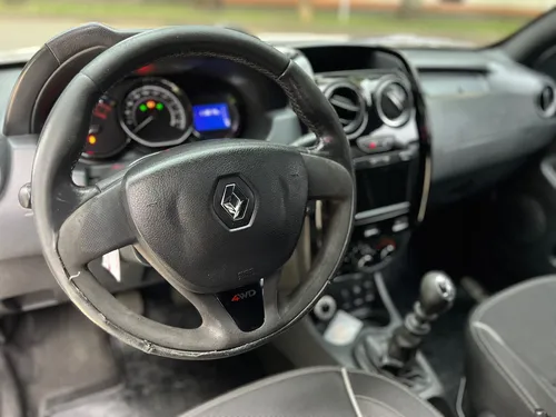 Renault Duster Oroch Intens 4x4