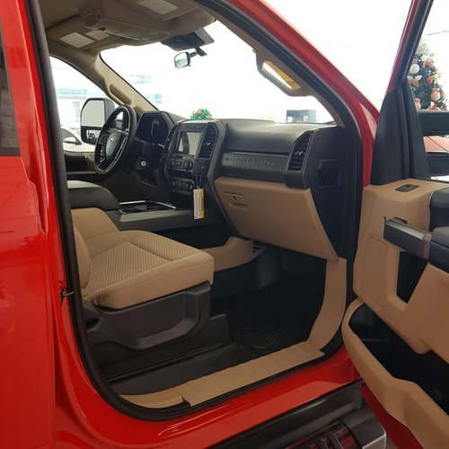 Imagen 7 de 12 de F-250 Super Duty Crew Cab Diesel 4x4 2022