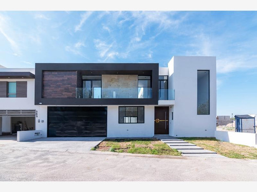 Imagen 1 de 12 de Casa Sola En Renta Las Trojes