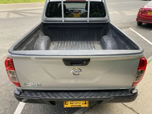 Nissan NP300 Frontier 2.5 Mt 4x2 2019