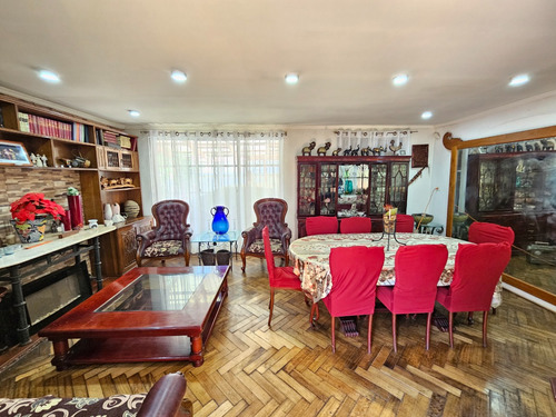 Casa En Venta En Villa Macul