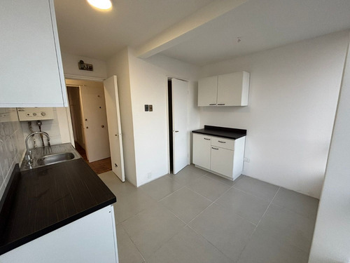 Sector Poniente, 3 D, 1 B, B, Logia, Antiguo, Amplio,