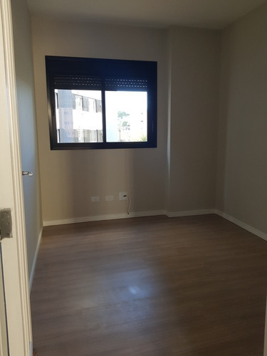 Imagem 14 de 23 de Lindo Apartamento, 3 Quartos Uma Suíte, No Cristo Rei .