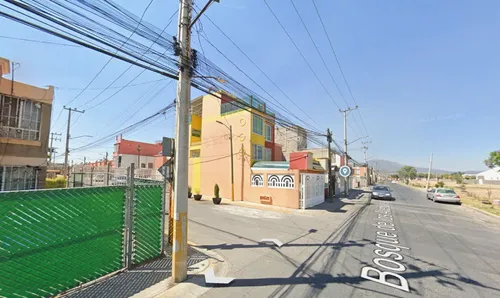 Casa En Remate Bancario- 5ta Cda, Bosque De Los Abedules, Los Héroes Tecámac, Cdmx - Jcbb3