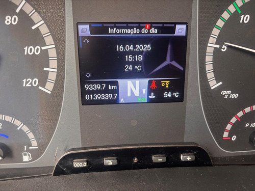 Axor 2544 Ano 2022 Trucado Teto Alto Mercedes 6x2