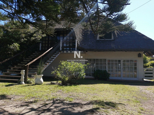 Casa Con Pileta A 1 Cuadra De La Playa Ideal Familias Grandes- Ref: 243
