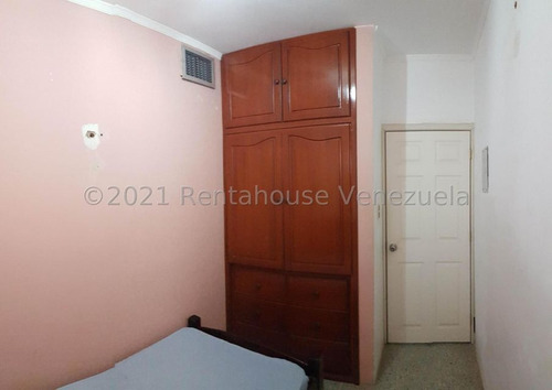 Imagen 15 de 18 de Hermosa Casa Ubicada En Urbanismo Privado Al Este De La Ciudad Y Con Vigilancia Permanente. 0412780070 Cod Mls 22-9662