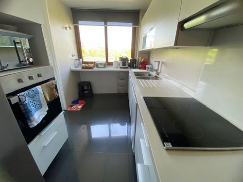 Departamento En Venta De 4 Dorm. Metro Manq. En Las Condes