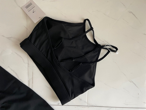 Conjunto Leggin Y Top Grymshark Negro Talla M/l Negro M/l (Usado)