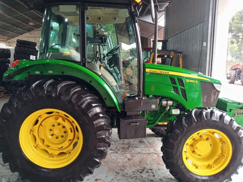 Trator John Deere 5080 E Ano 2020