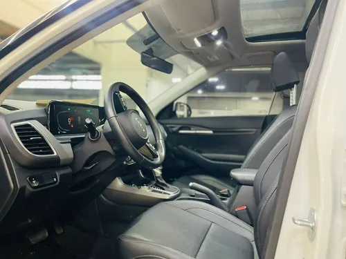 Kia Seltos 2.0 Zenith 4X2