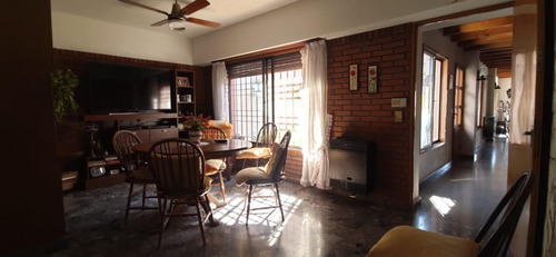Imagen 6 de 30 de Hermosa Casa Con Gran Terreno