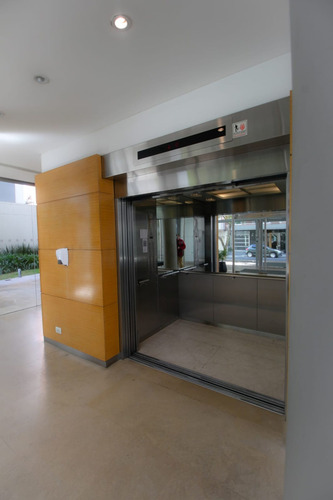 Imagen 9 de 13 de Cochera Edificio De Categoría Seguridad 24 Horas