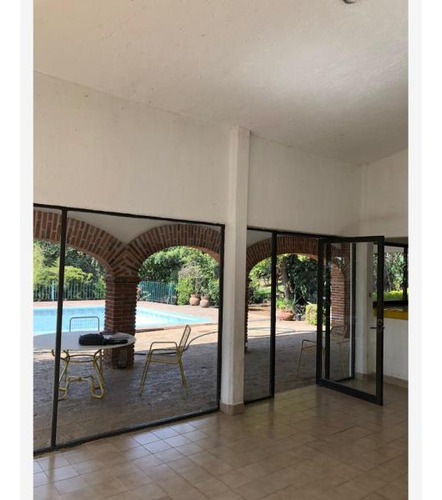 Casa En Venta En Santiago Tepetlapa, Tepoztlán, Morelos