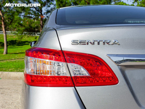 Imagen 20 de 25 de Nissan Sentra Exclusive Cvt Extra Full | Permuta / Financia