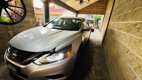 Nissan Altima 2.5 Advance Navi Cvt