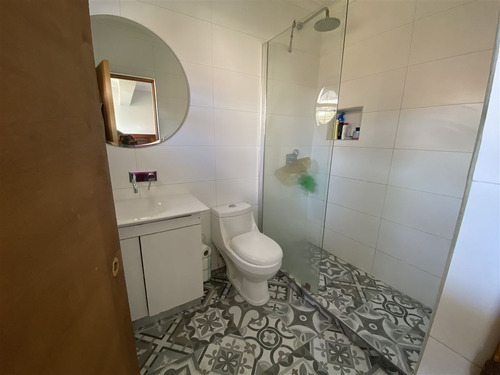 Casa En Venta De 3d, Gran Jardín Y Piscina En Providencia