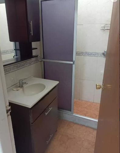 Imagen 10 de 13 de Casa En Brazo Oriental 4 Casas , Único Padrón!!! Gran Oportunidad!!! Cocheras Y Piscina!! Ideal Familias Grandes, Interesados En Construir, Zona Vis, Reciclajes. Etc