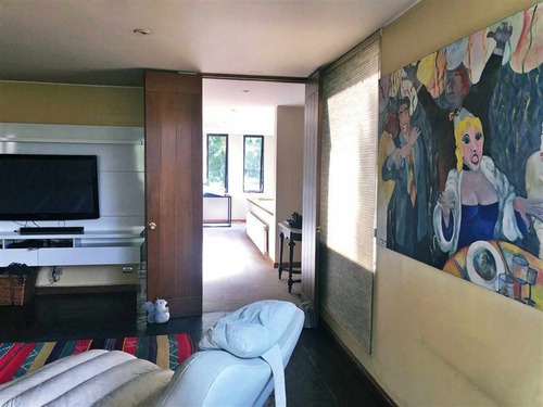 Casa En Venta De 5 Dorm. En Lo Barnechea